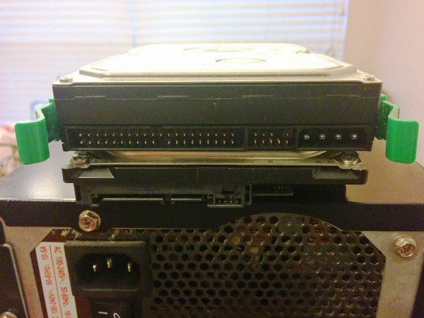 4Two-Types-of-Harddrives