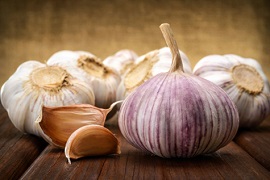 Garlic and garlic cloves