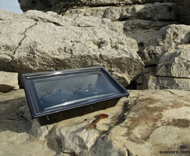 Solar oven cooking