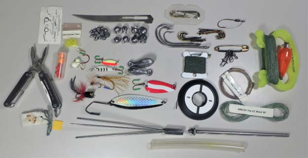 The Thinking Man's Survival Fishing Kit - Survivopedia