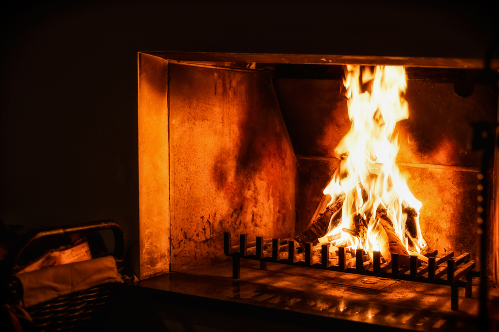 How to Heat a Room Without Electricity (And Not Burn Your House Down) – Survivopedia